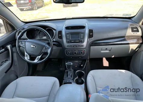 2015 Kia Sorento Lx из США, поврежденный, VIN 5XYKTCA65FG604912